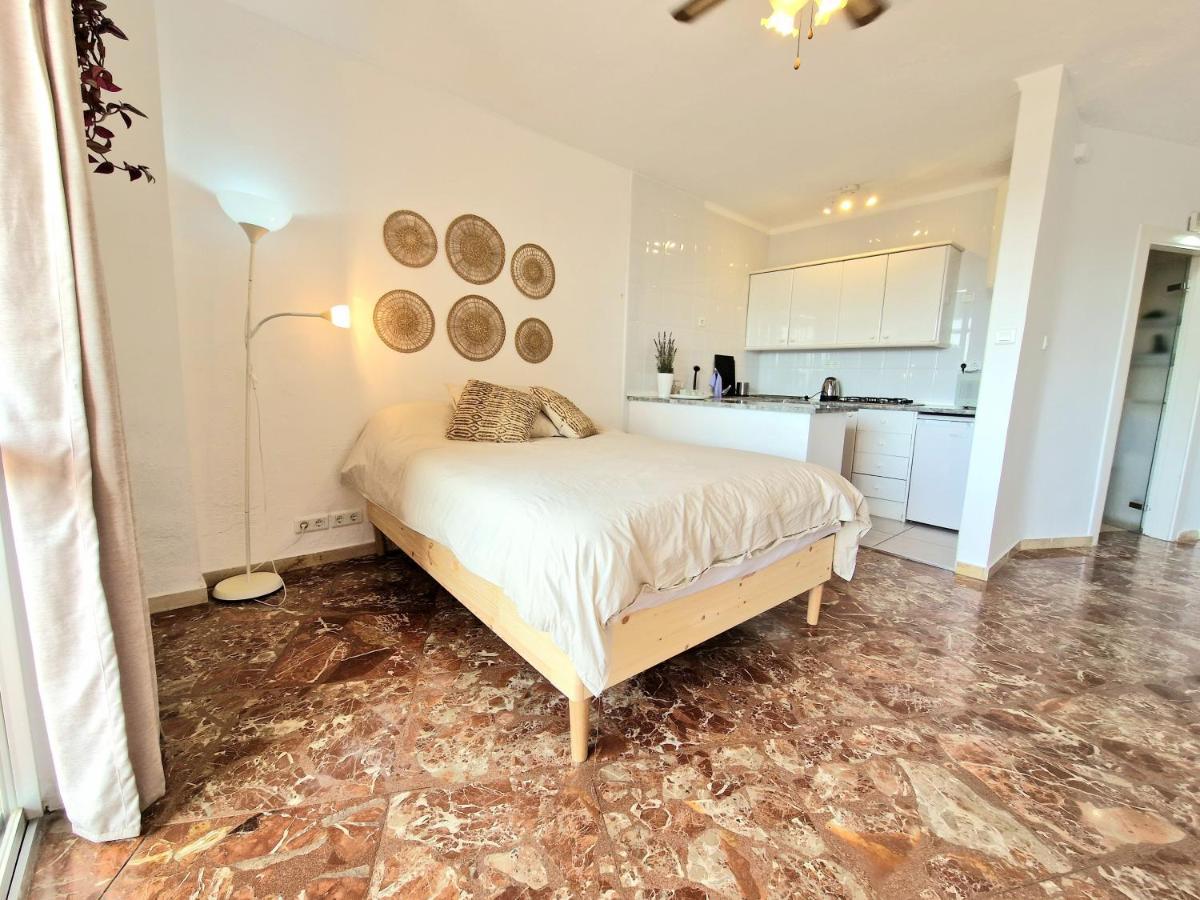 Aa Guest - The Golden Sea Views Eco Apartment 贝纳尔马德纳 外观 照片