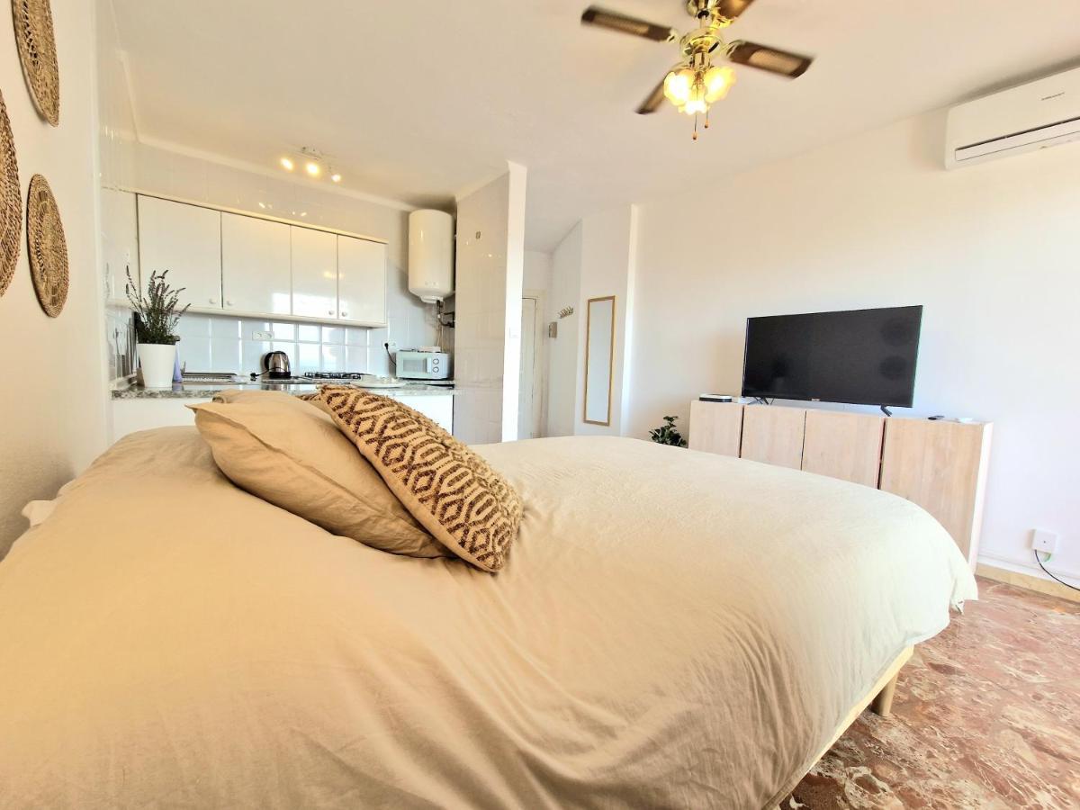 Aa Guest - The Golden Sea Views Eco Apartment 贝纳尔马德纳 外观 照片